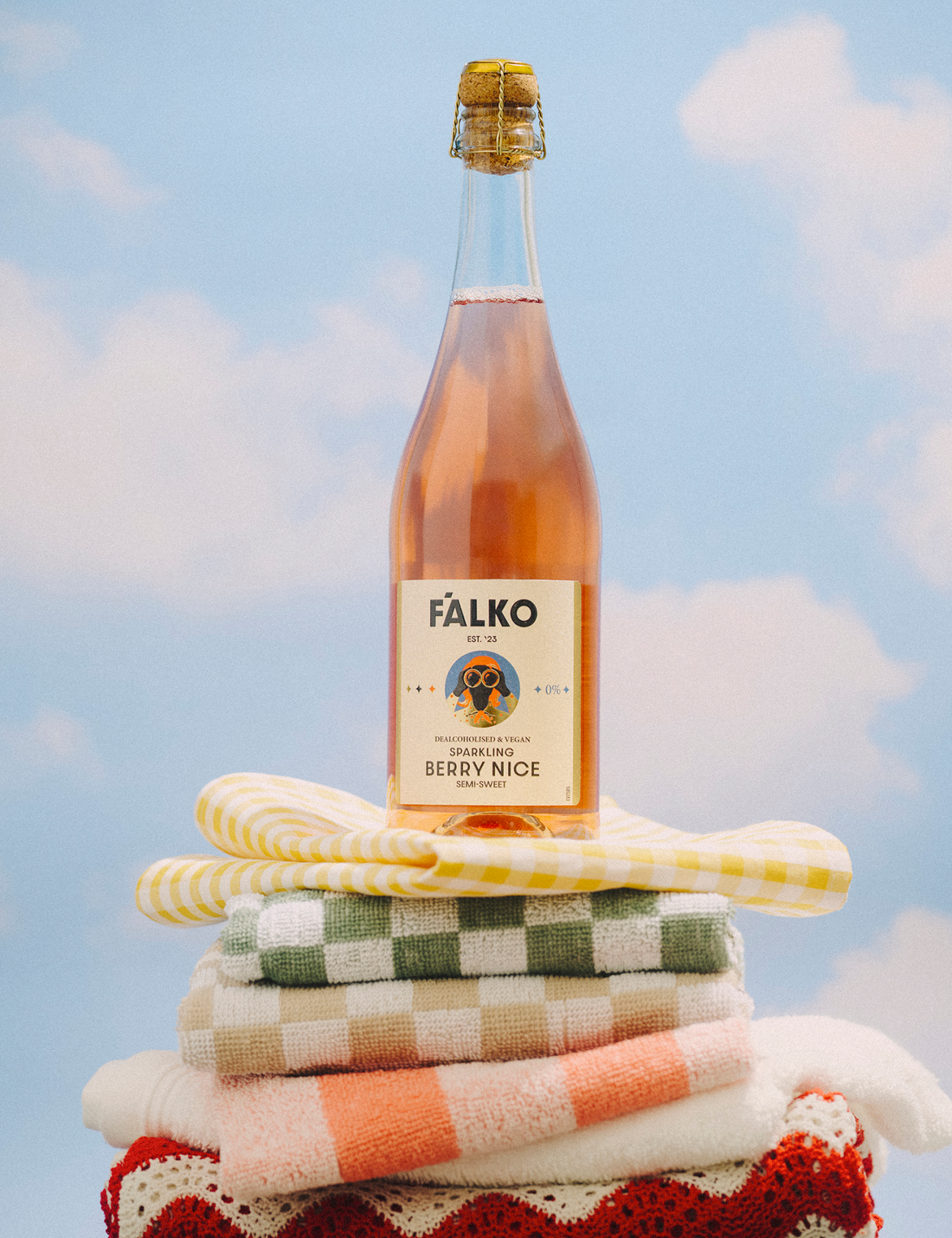 Bezalkoholowe F'ALKO 750 ml · Berry Nice 0%
