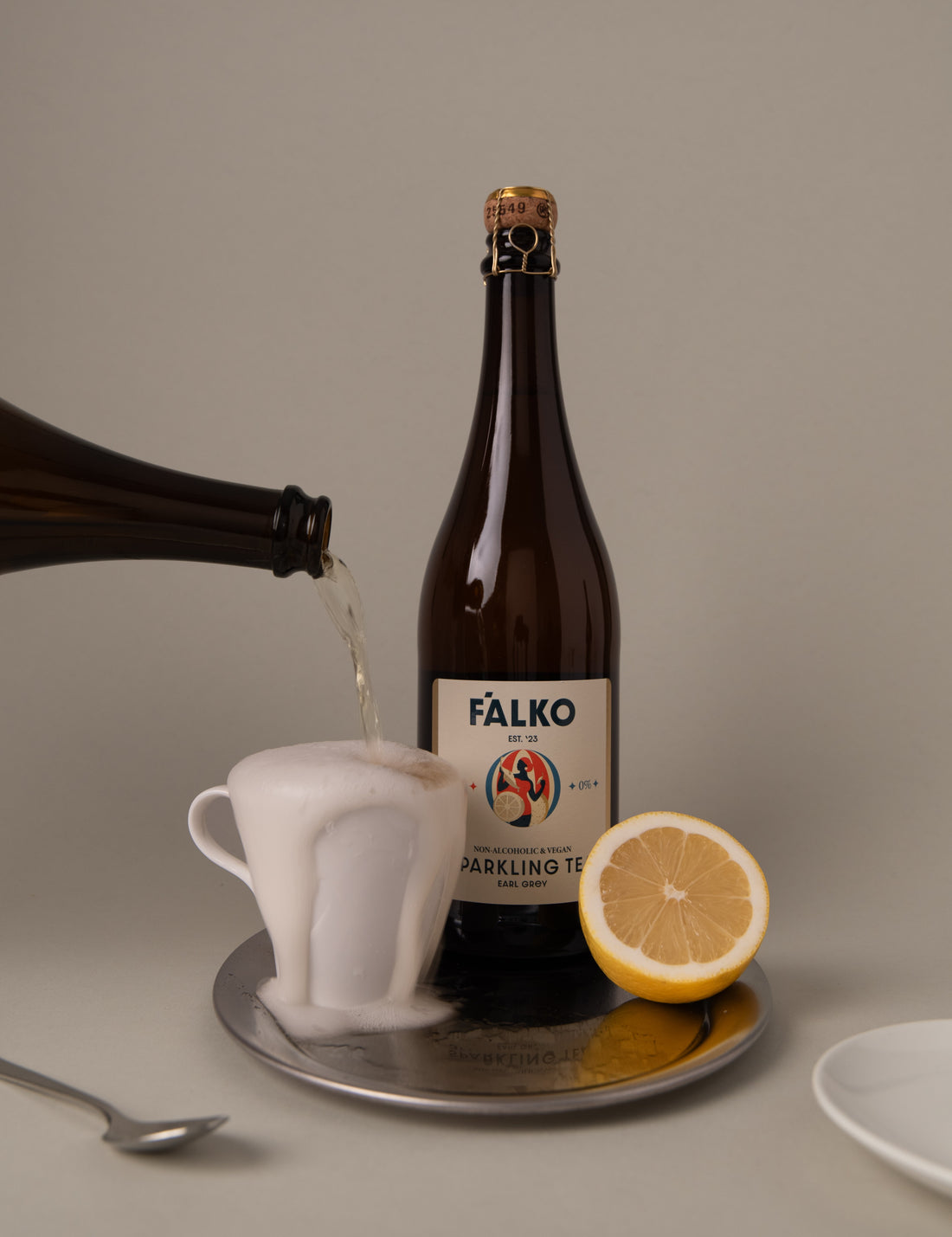 Bezalkoholowe F'ALKO 750 ml · Sparkling Tea 0%